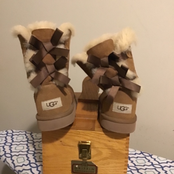 🔥Best Offer, UGG size USA 5, great condition, see pictures - Picture 2 of 2